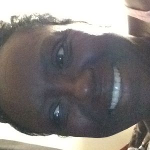 Meet your Posher, Earlean